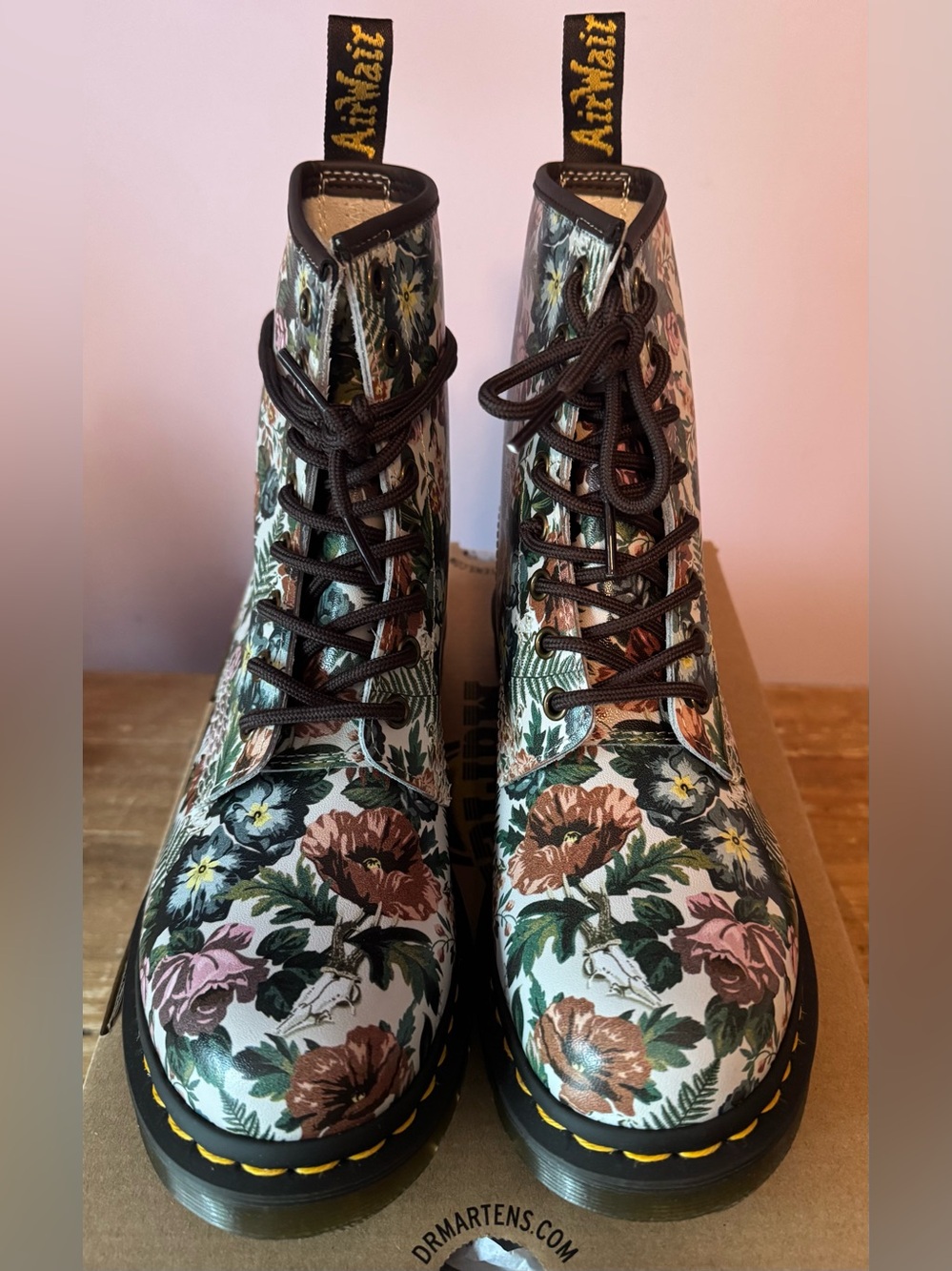 Dr. Martens Floral Garden Lace-Up 1460 Boots. Size 7US Women’s NWT